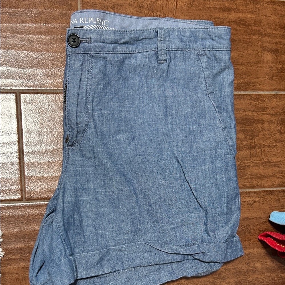 Banana Republic Chambray Women’s Shorts